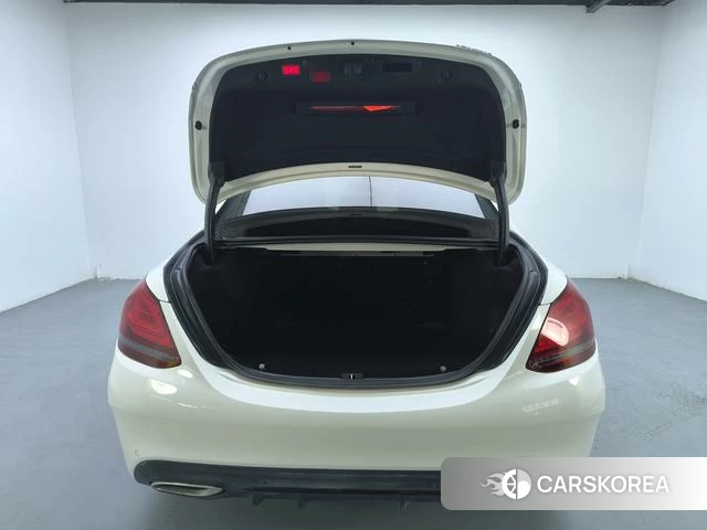 Mercedes-Benz Class C id 4301040 из Китая 10