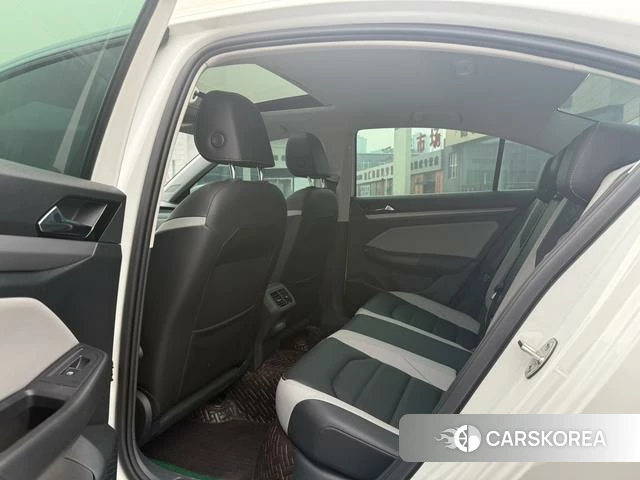 Volkswagen Bora id 4256547 из Китая 10