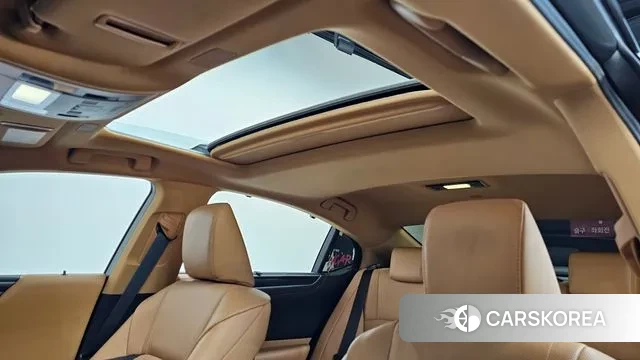 Lexus ES300h 7th generation id 3365632 из Кореи 10