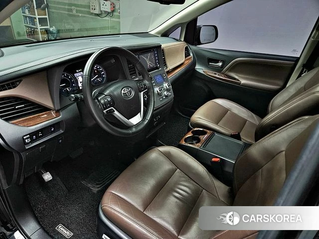 Toyota Sienna id 3955928 из Кореи 10