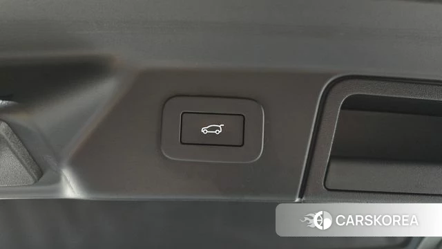 Land Rover Range Rover Velar id 4591344 из Кореи 10