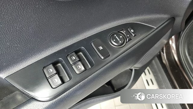 Kia Stonic id 4742405 из Кореи 10