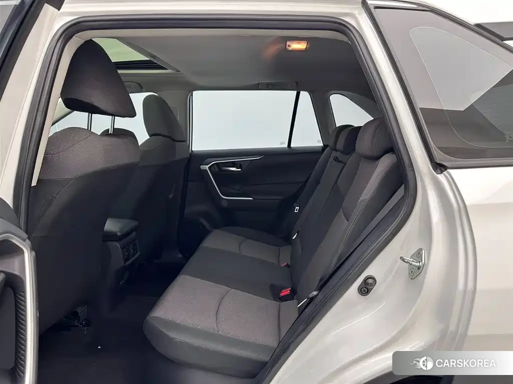 Toyota RAV4 id 4628955 из Китая 10