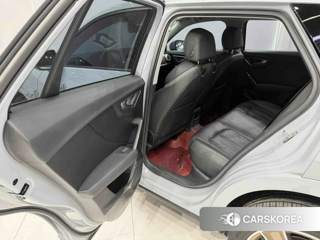 Audi Q2L id 4365887 из Китая 10