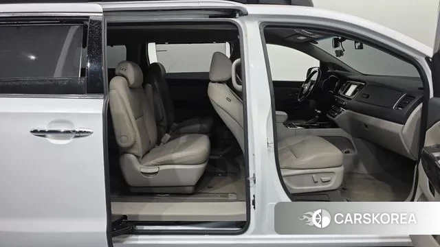 Kia The New Carnival id 3593240 из Кореи 10