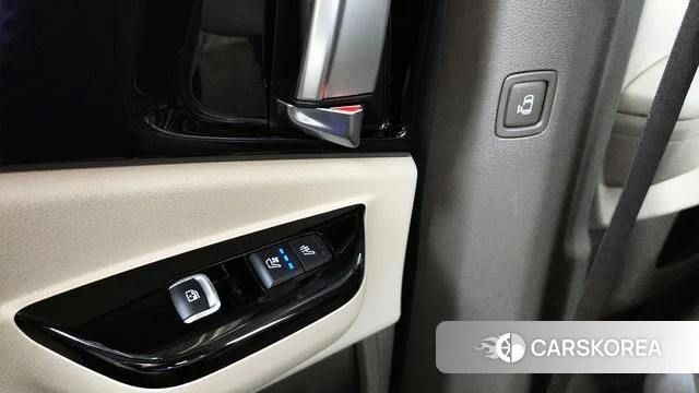 Kia Carnival 4th generation id 3934683 из Кореи 10