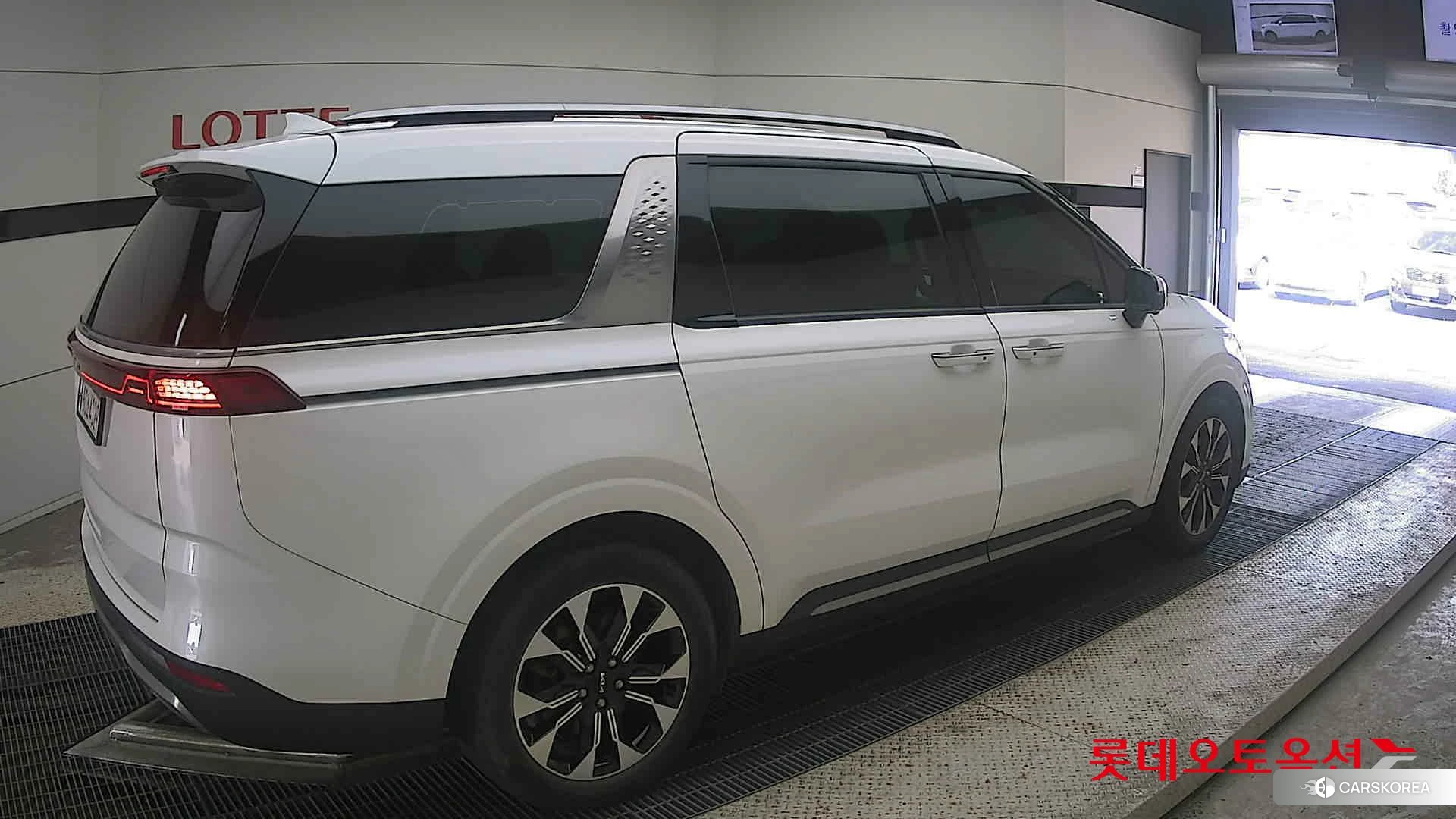 Kia Carnival id 4674228 из Кореи 10