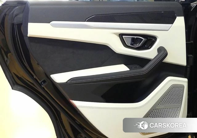 Lamborghini Urus id 4268923 из Кореи 10