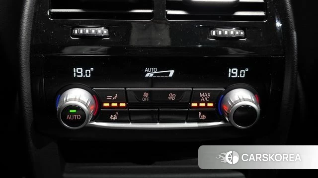 BMW 5 Series (G30) id 3923115 из Кореи 10