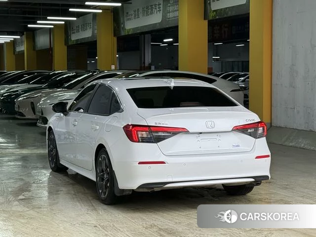 Honda Civic id 4261997 из Китая 10