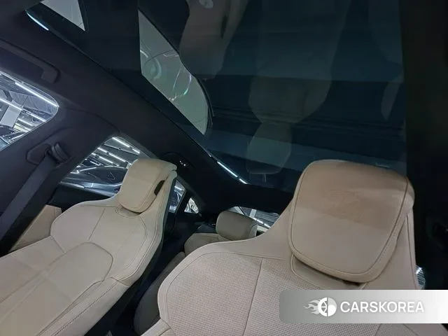 Porsche Taycan id 3685540 из Кореи 10