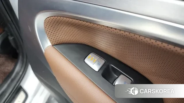 Genesis G70 id 3485103 из Кореи 10