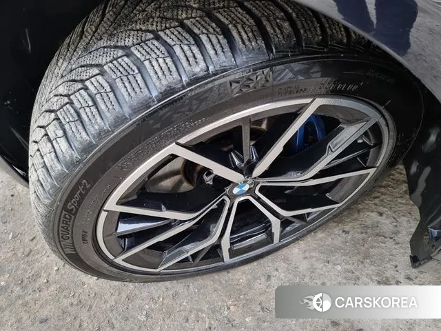 BMW 5 Series (G30) id 3669139 из Кореи 10