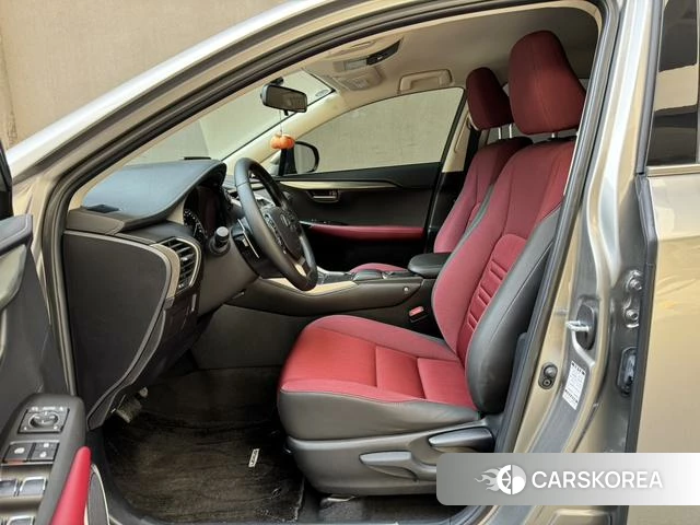 Lexus NX id 4299907 из Китая 10