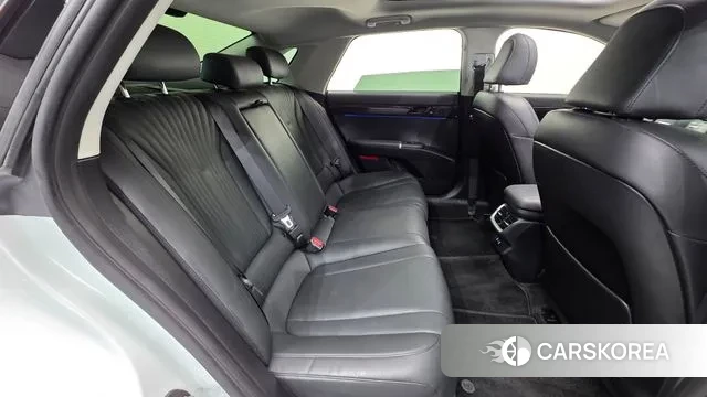 Hyundai Grandeur (GN7) id 3545186 из Кореи 10