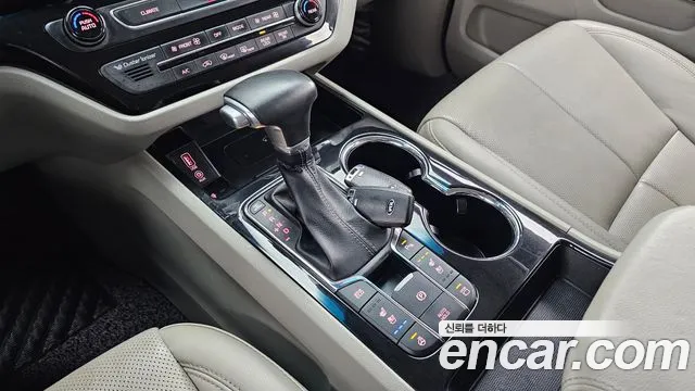 Kia The New Carnival id 2660084 из Кореи 10