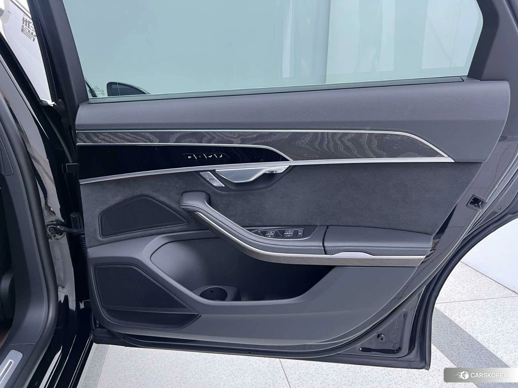 Audi A8 id 4498869 из Китая 10