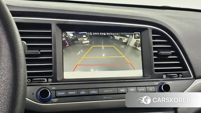 Hyundai Avante AD id 3742887 из Кореи 10