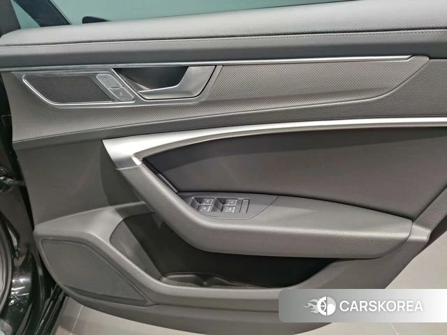 Audi A6L id 4274177 из Китая 10