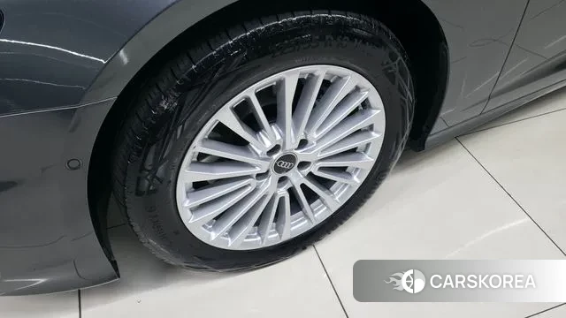 Audi A6 (C8) id 3540473 из Кореи 10