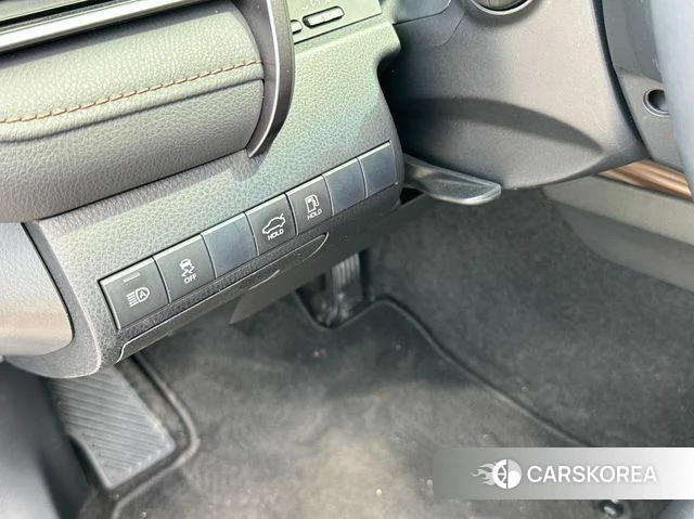 Toyota Camry (XV70) id 4285469 из Кореи 10