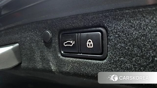 Hyundai The New Grandeur IG id 4356452 из Кореи 10