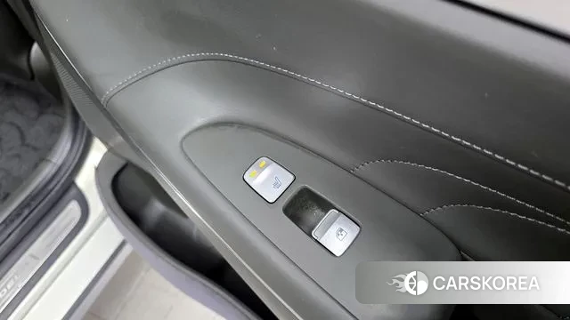 Hyundai The New Grandeur IG id 3778555 из Кореи 10