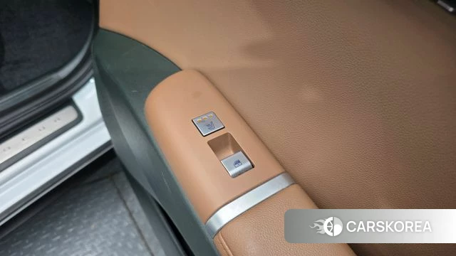 Hyundai Grandeur (GN7) id 3953391 из Кореи 10