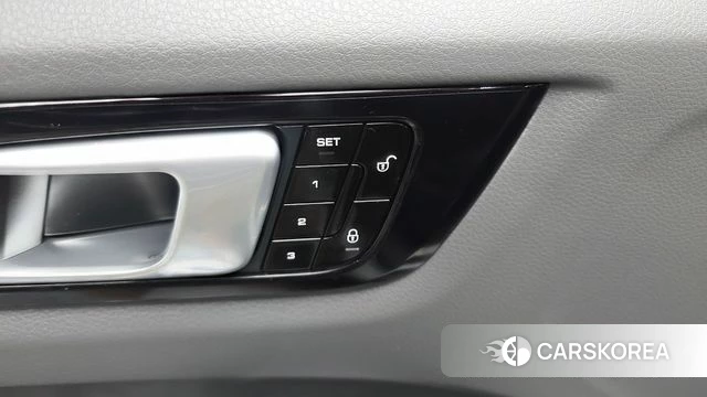 Porsche Cayenne (PO536) id 4632972 из Кореи 10