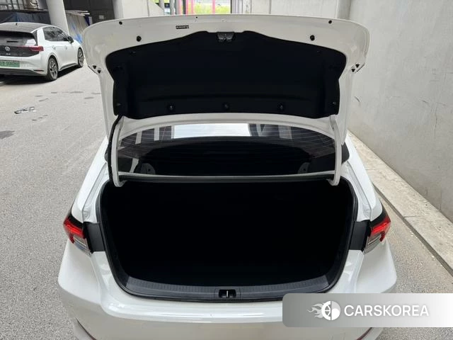 Toyota Corolla id 4314602 из Китая 10
