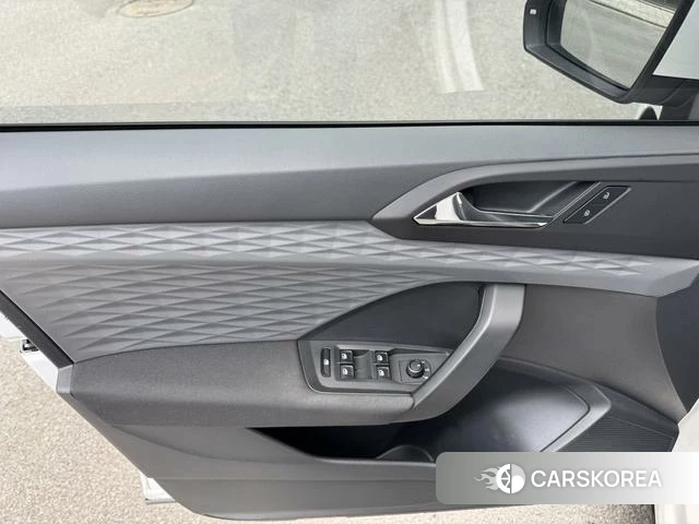 Volkswagen Tuyue id 4353117 из Китая 10