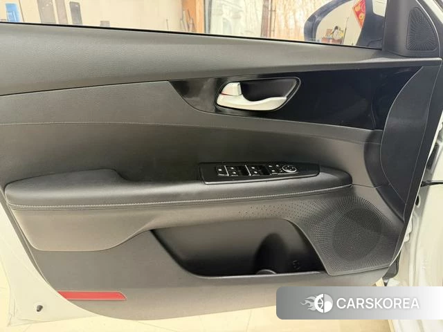 Kia K3 id 4341938 из Китая 10