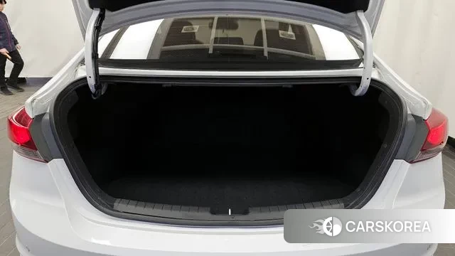 Hyundai Avante AD id 3602420 из Кореи 10