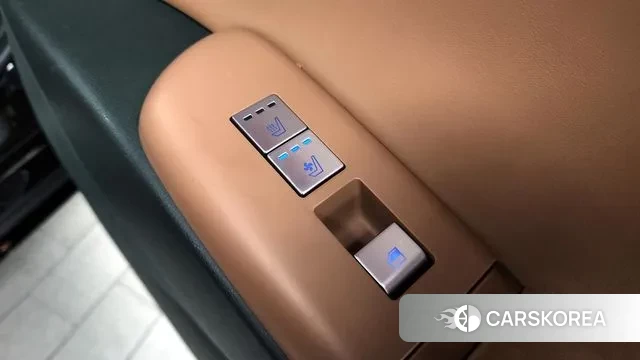 Hyundai Grandeur (GN7) id 3487562 из Кореи 10