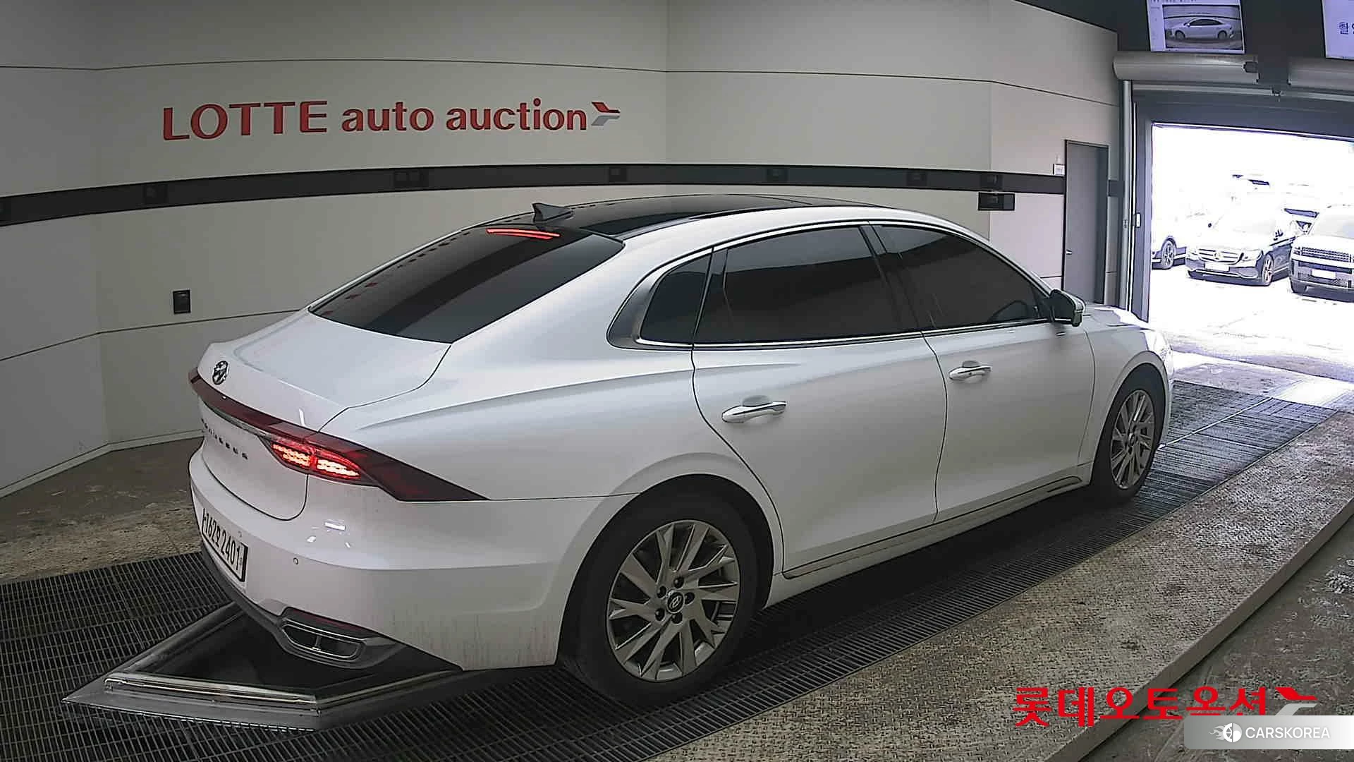 Hyundai Grandeur Hybrid id 3875705 из Кореи 10