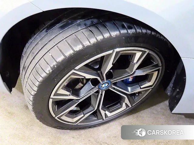 BMW i4 id 3052946 из Кореи 10