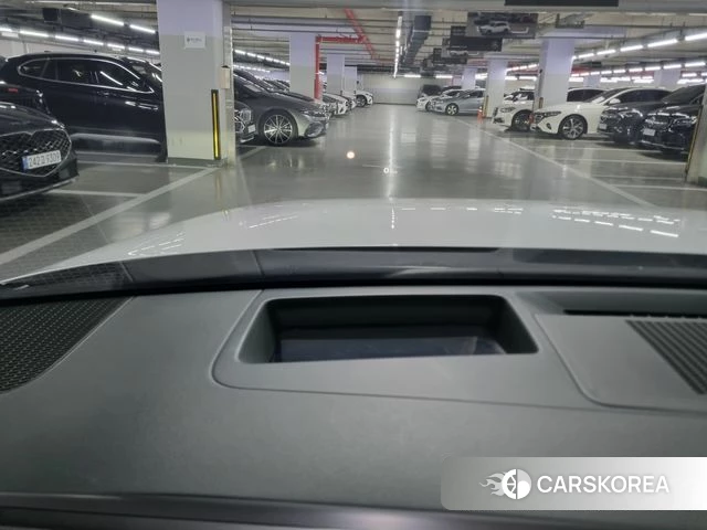 Hyundai Grandeur (GN7) id 4360955 из Кореи 10