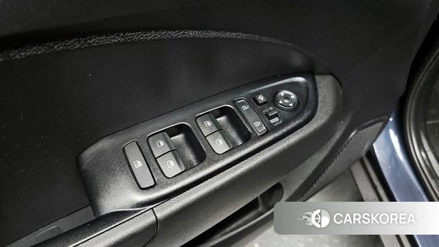 Hyundai Venue id 3954646 из Кореи 10