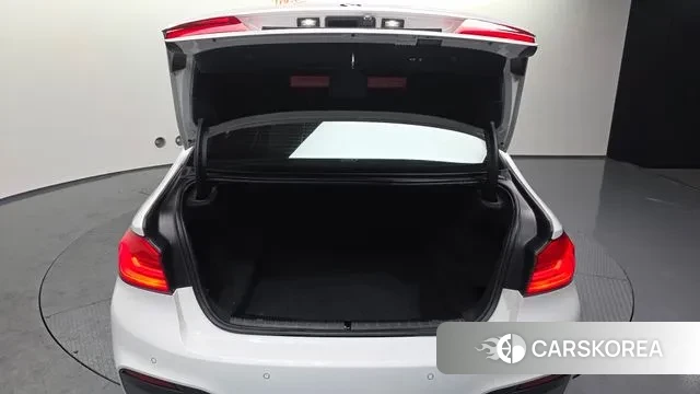 BMW 5 Series (G30) id 3641672 из Кореи 10