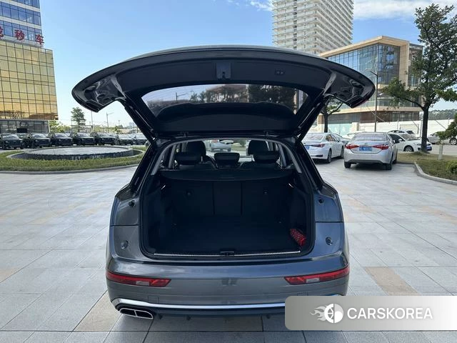 Audi Q5L id 4336355 из Китая 10
