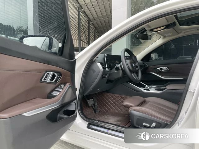 BMW 3 series id 4348418 из Китая 10