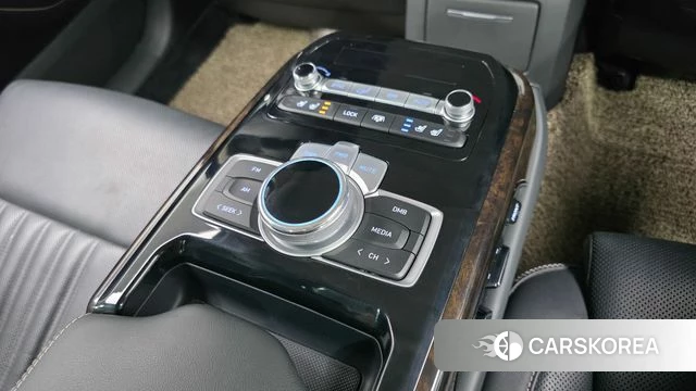 Genesis G90 id 4397312 из Кореи 10
