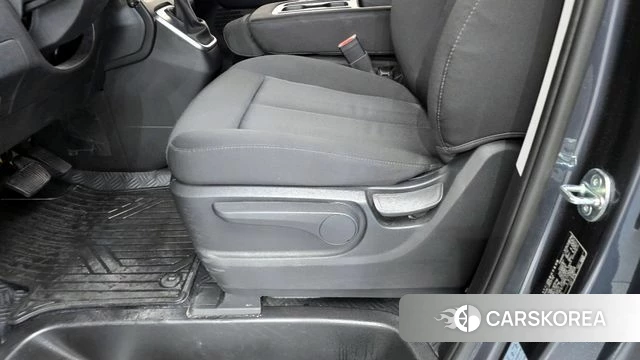 Hyundai Staria id 4267158 из Кореи 10