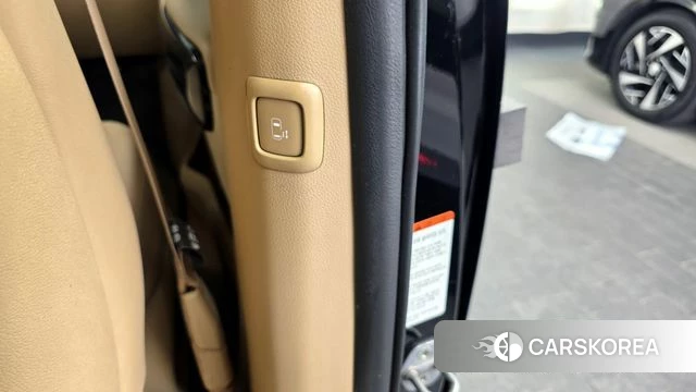 Kia The New Carnival id 3966506 из Кореи 10