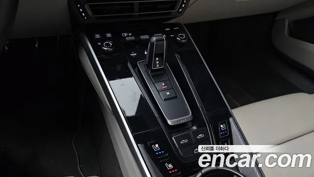 Porsche 911(992) id 2543676 из Кореи 10