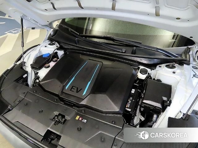 Hyundai Ionic 5 id 3890211 из Кореи 10