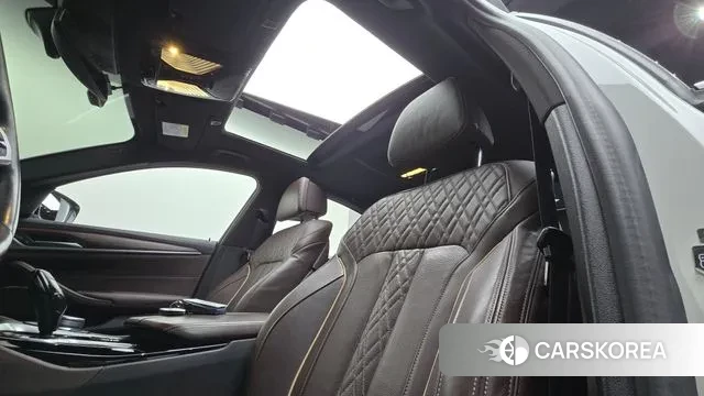 BMW 5 Series (G30) id 3459174 из Кореи 10