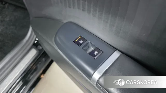 Hyundai Grandeur (GN7) id 3576622 из Кореи 10