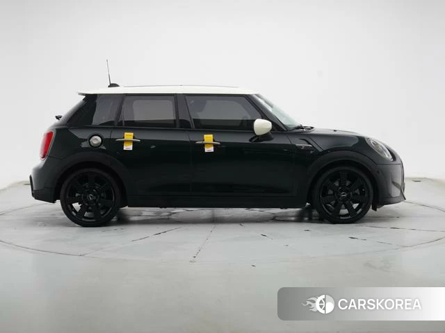 MINI Unknown id 3908814 из Китая 10