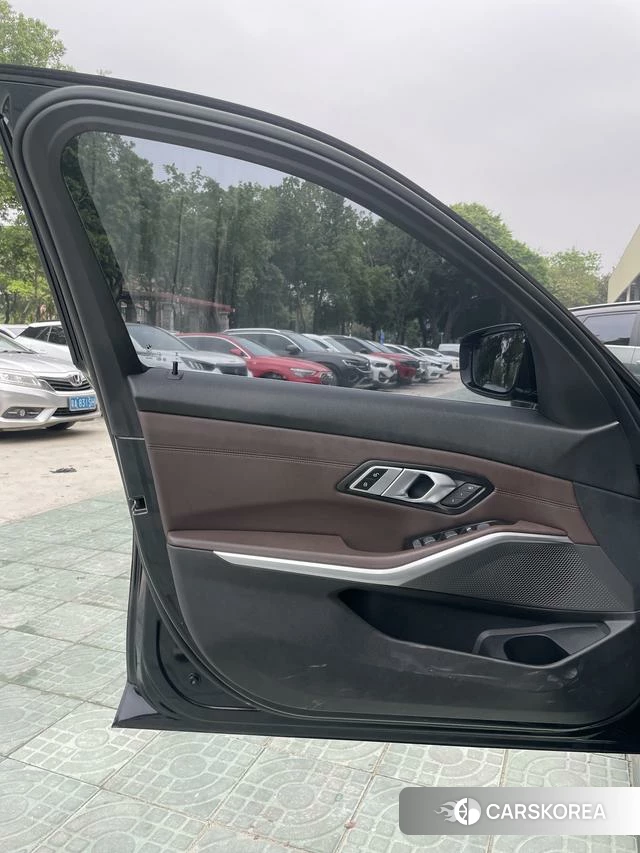 BMW 3 series id 3939281 из Китая 10